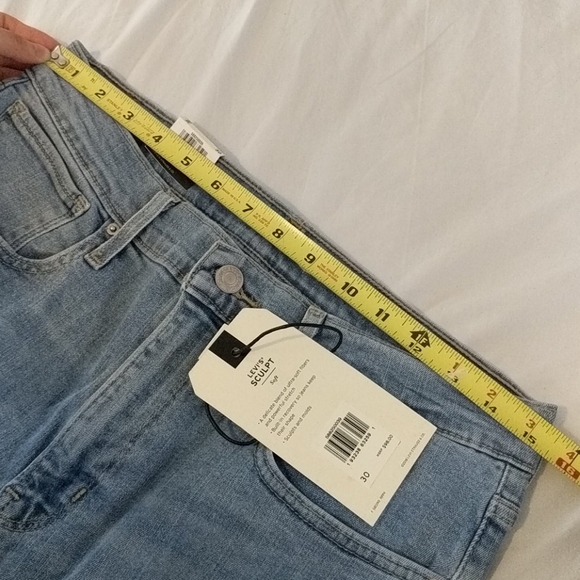 Levi's 724 High Rise Straight Leg Stretch Jeans - Picture 7 of 8